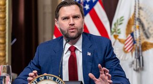 Miniatura: Wojna USA z Iranem. Vance może zostać...