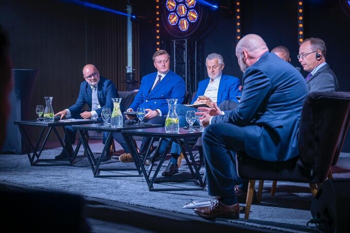 Panel dyskusyjny Frontline Foundation w&nbsp;Karpaczu