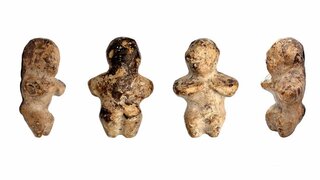 Pomorska Wenus - figurka datowana na 6000-5000 lat p.n.e; Muzeum Oręża Polskiego w Kołobrzegu