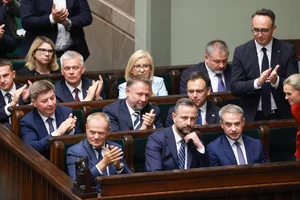 Miniatura: "Kradną, kłamią, zadłużają", "wstyd na...