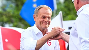 Miniatura: Tusk zachwycony najnowszym sondażem: Fala...