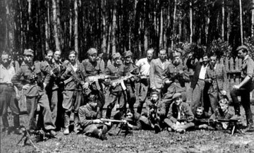 Pluton Bolesława Mikusia &bdquo;Żbika&rdquo; ze&nbsp;zgrupowania &bdquo;Orlika&rdquo;, lato 1946 rok