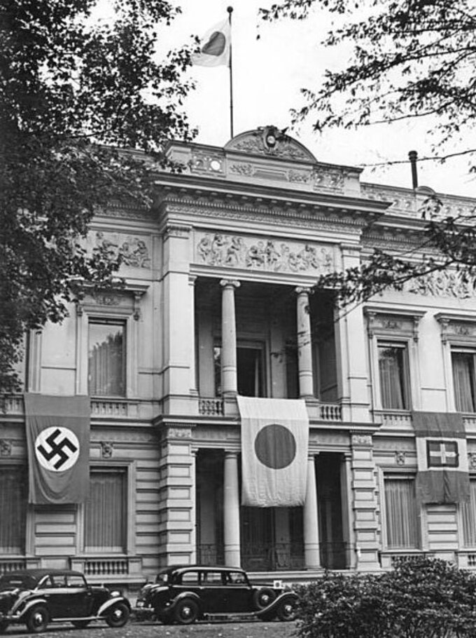 Ambasada Japonii w Berlinie po podpisaniu Paktu trzech, koniec września 1940