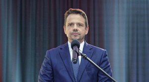 Miniatura: Trzaskowski na froncie zielonej komuny