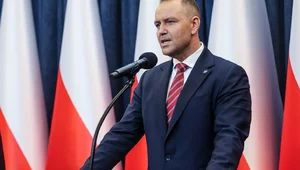 Miniatura: Nawrocki pokrzywdzony. Urzędniczka...