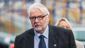 Miniatura: Waszczykowski: Może Sikorski sam wierzy w...