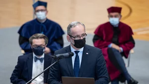 Miniatura: Niedzielski: Wiedza oparta na badaniach...