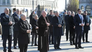 Miniatura: Polacy ocenili obchody 10 kwietnia....