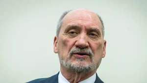 Miniatura: Macierewicz: Istotą problemu jest próba...