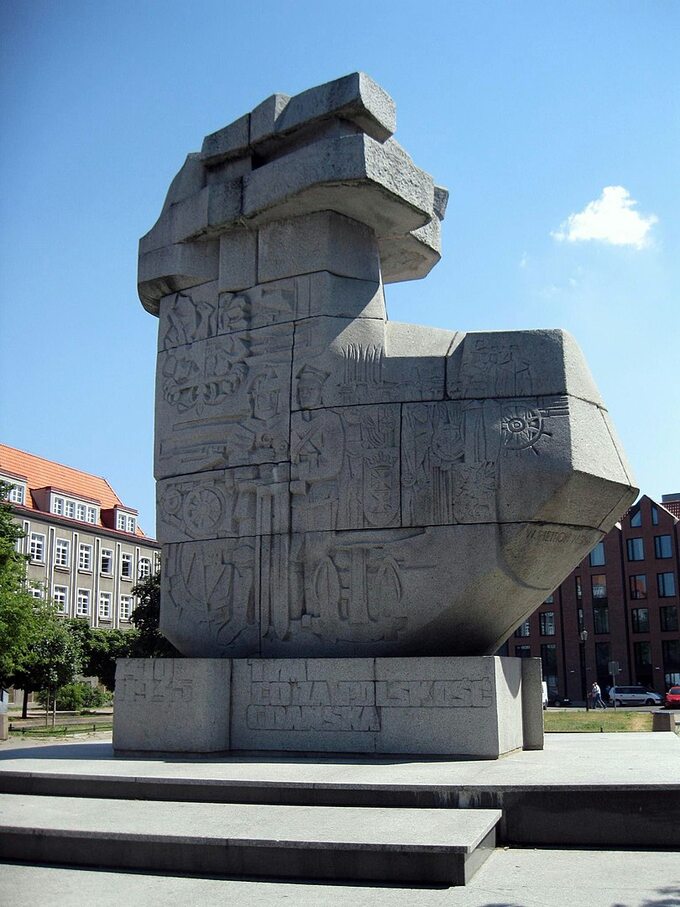 Pomnik "Tym co za polskość Gdańska" upamiętniający poległych za polskość Gdańska w okresie od rzezi gdańskiej w 1308 do końca II wojny światowej