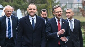 Miniatura: Kulisy decyzji Nawrockiego. "Nie został...