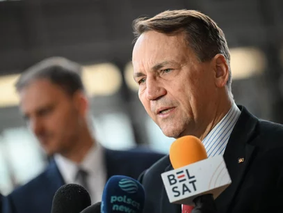 Miniatura: Sikorski uderza w prezydenta we włoskiej...