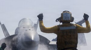 Miniatura: Wojna w Iranie. USA w ciągu jednego dnia...