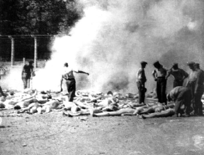 Sonderkommando w Auschwitz-Birkenau, sierpień 1944 r.