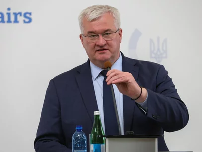 Miniatura: Sybiha chce "znaczącego wzrostu"...