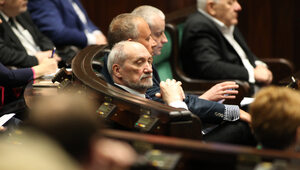 Miniatura: Macierewicz: Sprzeciw koalicjantów był...