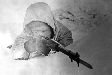 Simo H&auml;yh&auml;, fiński strzelec wyborowy