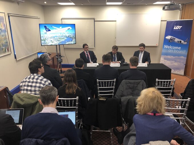 Inauguracyjny lot PLL LOT do&nbsp;London-City