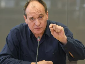 Miniatura: Kukiz chce kapłaństwa kobiet. Zaskakujący...