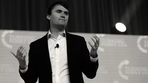 Miniatura: O tańcach na grobie Charliego Kirka