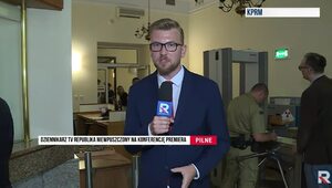 Miniatura: Rząd blokuje dziennikarzy TV Republika....