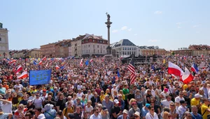 Miniatura: Marsz opozycji. "Tłum ludzi, także tych,...