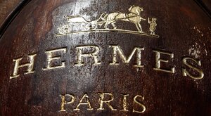 Miniatura: Apaszka i miliardy