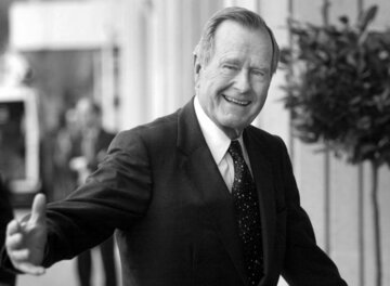 30. 11. || Pod koniec listopada zmarł były prezydent Stanów Zjednoczonych George H.W. Bush. Miał 94 lata. Bush swój urząd sprawował w latach 1989-1993, wcześniej był wiceprezydentem w administracji prezydenta Ronalda Reagana. 