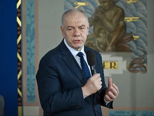 Miniatura: PiS: Wychodzimy z ETS. Węgiel, atom, OZE...