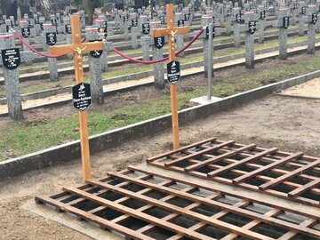 Pogrzeb płk. Matuszewskiego i&nbsp;mjr. Rajchamna na&nbsp;Wojskowych Powązkach