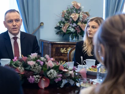 Miniatura: Siostra prezydenta na spotkaniu z Dodą....