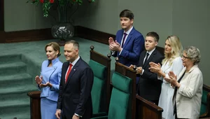 Miniatura: Polacy ocenili Nawrockiego i Sejm. Różnicę...
