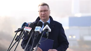 Miniatura: Czarnek uderza w kontrowersyjny projekt....