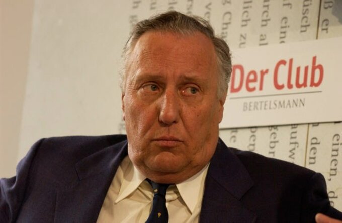 Frederick Forsyth a roku 2003