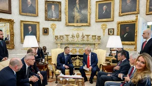 Miniatura: Nawrocki pozdrowił naród i prezydenta USA....