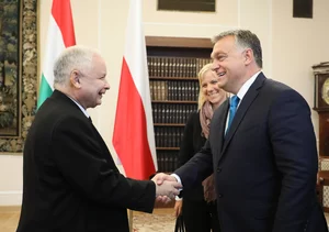 Miniatura: Dlaczego Orban rządzi a Kaczyński stracił...