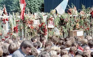 Stocznia Gdańska. Brama Nr 2 Stoczni podczas strajków sierpniowych 1980