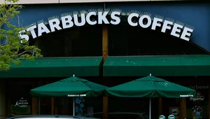 Miniatura: Kłopoty sieci kawiarni. Likwidacja lokali...