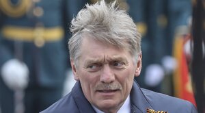 Miniatura: Pieskow grzmi po decyzji Zełenskiego ws....