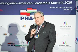 Ambasador Węgier w&nbsp;Polsce Istv&aacute;n &Iacute;jgy&aacute;rt&oacute;