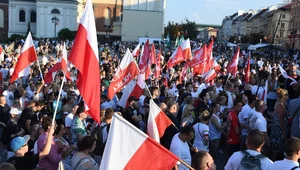 Miniatura: Polaków jest coraz mniej. Podano nowe dane...