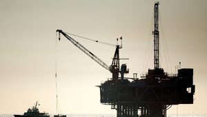 Miniatura: Ceny ropy naftowej stale rosną