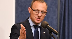 Miniatura: Premier atakuje prezydenta, odpowiada jego...