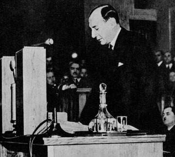 J&oacute;zef Beck podczas przem&oacute;wienia w&nbsp;Sejmie, 5&nbsp;maja 1939&nbsp;r.