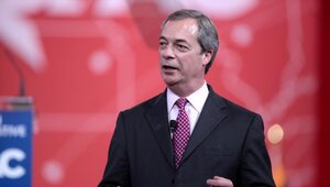 Miniatura: Nigel Farage po raz pierwszy zasiądzie w...