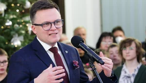 Miniatura: "Kolejna delegacja włamywaczy?". Hołownia...