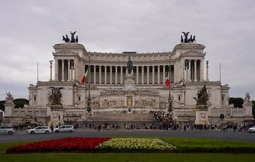 Ołtarz Ojczyzny znajduje się w Rzymie. Komu jest poświęcony?