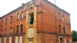 Miniatura: Hańba na II RP. To tylko więzienie i "obóz...