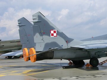 Biało-czerwona szachownica na&nbsp;samolocie MiG-29