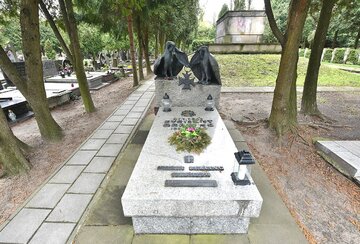 Gr&oacute;b Zygmunta Berlinga na&nbsp;cmentarzu wojskowym na&nbsp;Powązkach